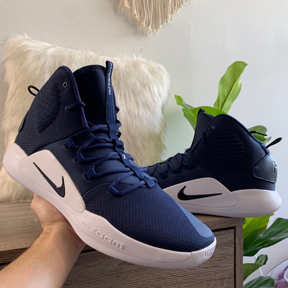 nike men's hyperdunk 2018